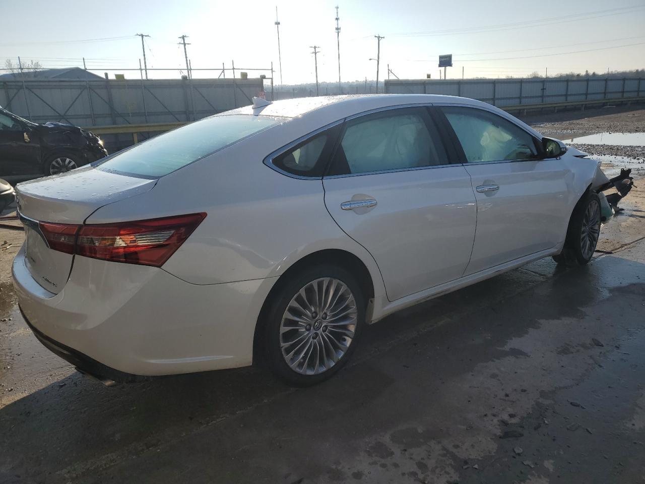 Photo 2 VIN: 4T1BK1EB1GU231216 - TOYOTA AVALON 