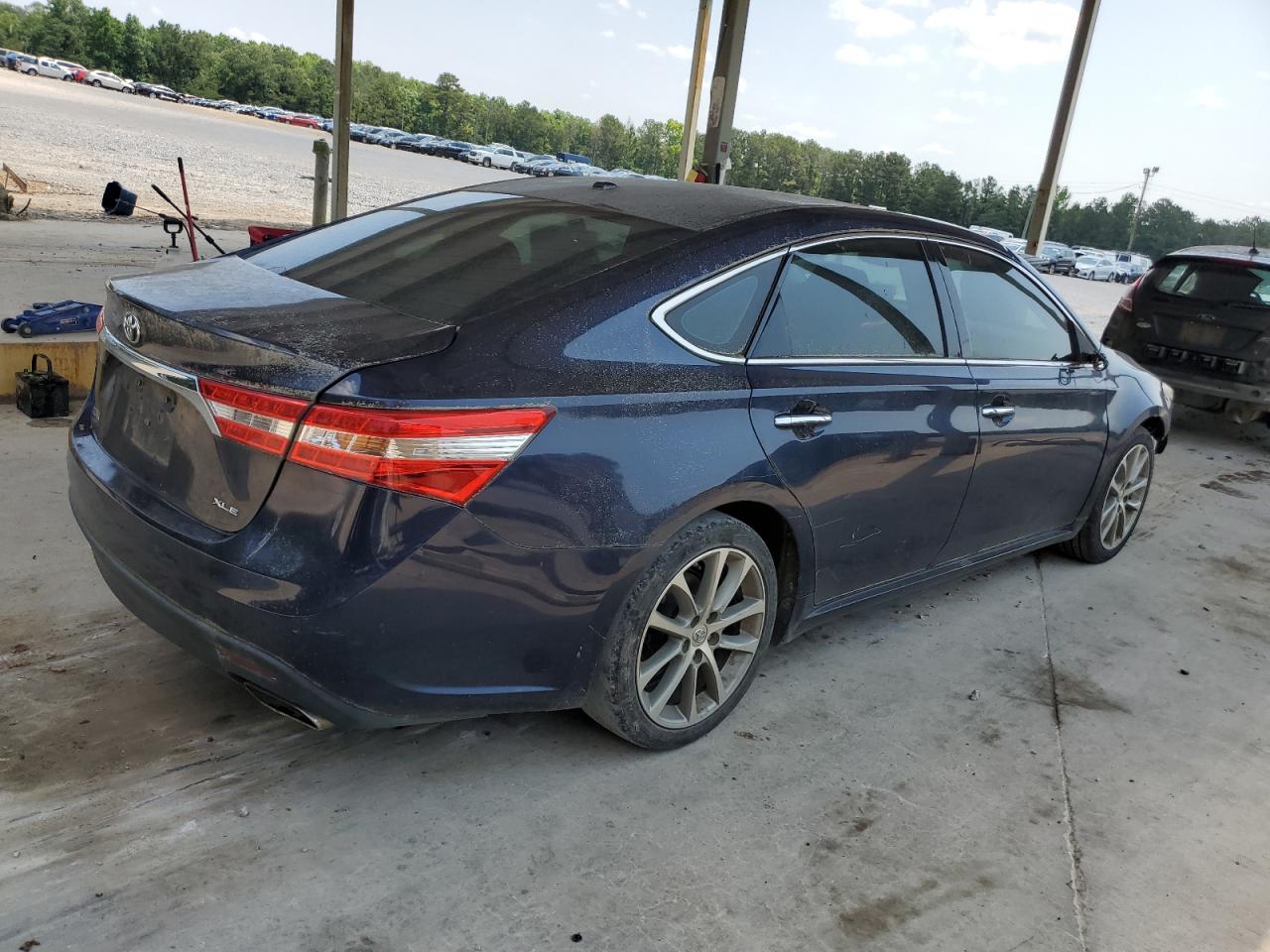 Photo 2 VIN: 4T1BK1EB2FU157853 - TOYOTA AVALON 