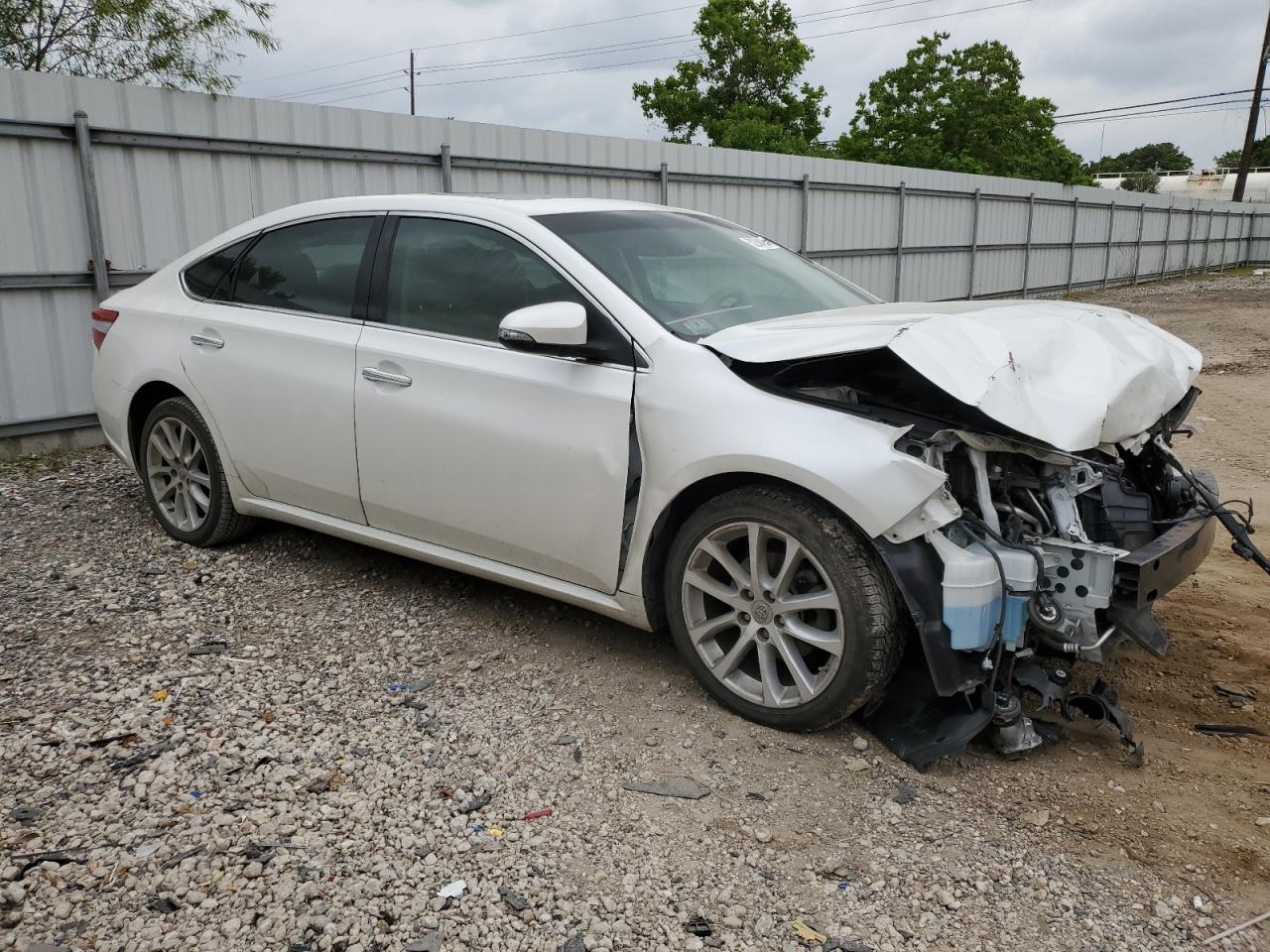 Photo 3 VIN: 4T1BK1EB3EU093420 - TOYOTA AVALON 