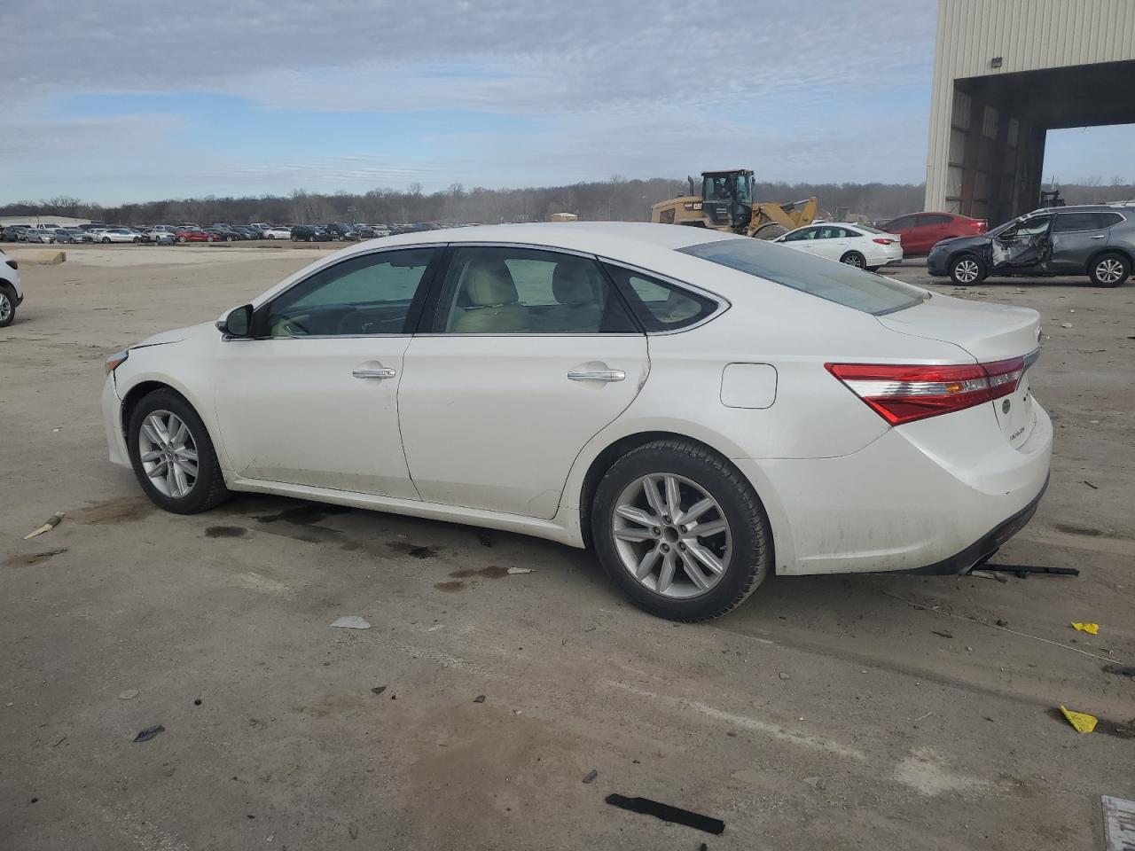 Photo 1 VIN: 4T1BK1EB4DU055936 - TOYOTA AVALON 