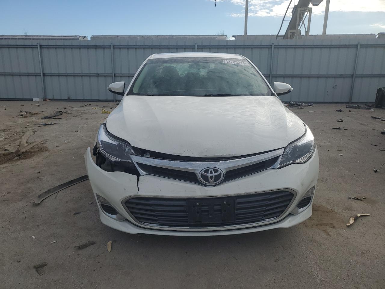 Photo 4 VIN: 4T1BK1EB4DU055936 - TOYOTA AVALON 