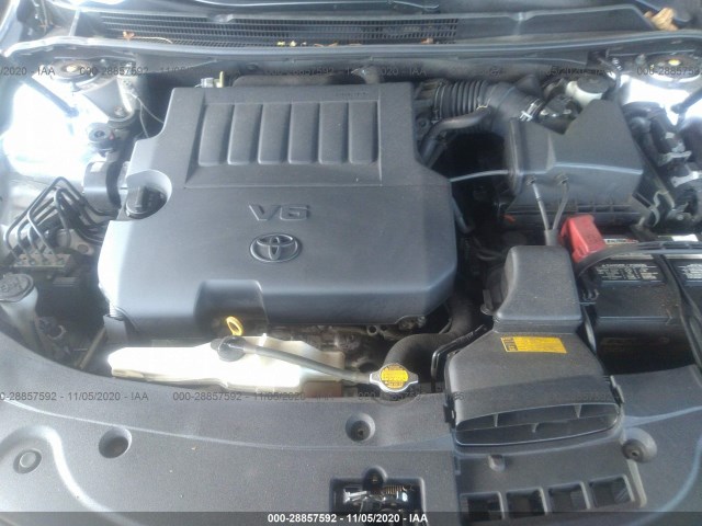 Photo 9 VIN: 4T1BK1EB4DU068749 - TOYOTA AVALON 