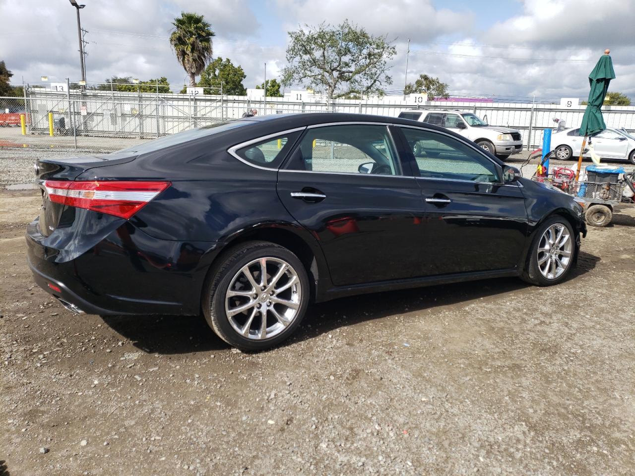 Photo 2 VIN: 4T1BK1EB4EU131513 - TOYOTA AVALON 