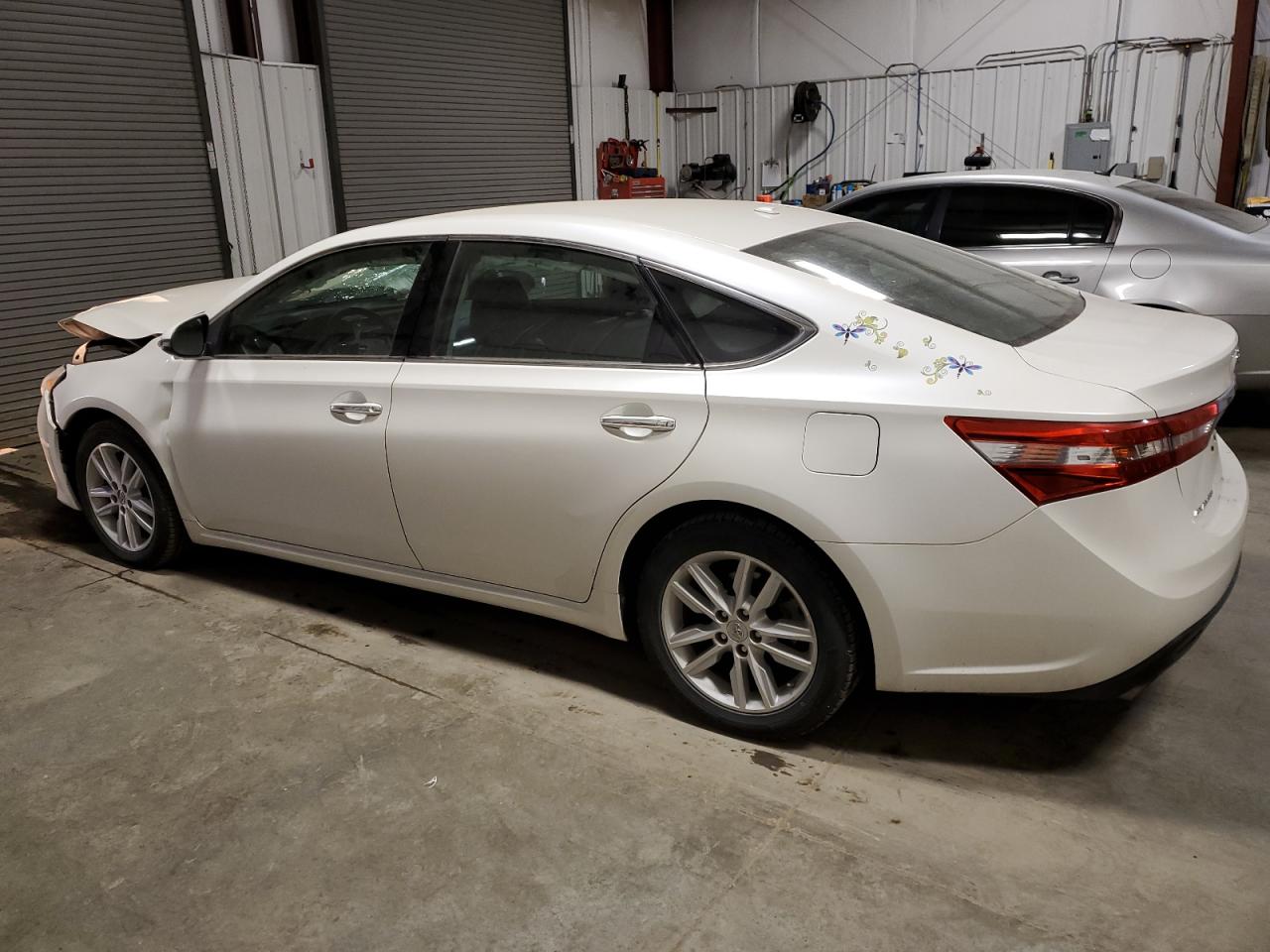 Photo 1 VIN: 4T1BK1EB4FU158177 - TOYOTA AVALON 