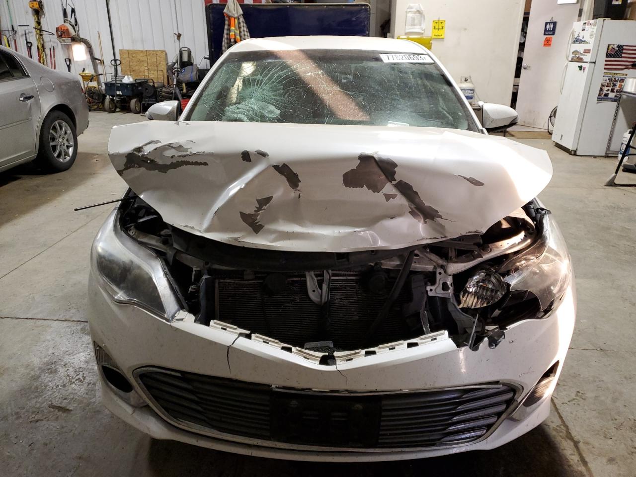 Photo 4 VIN: 4T1BK1EB4FU158177 - TOYOTA AVALON 