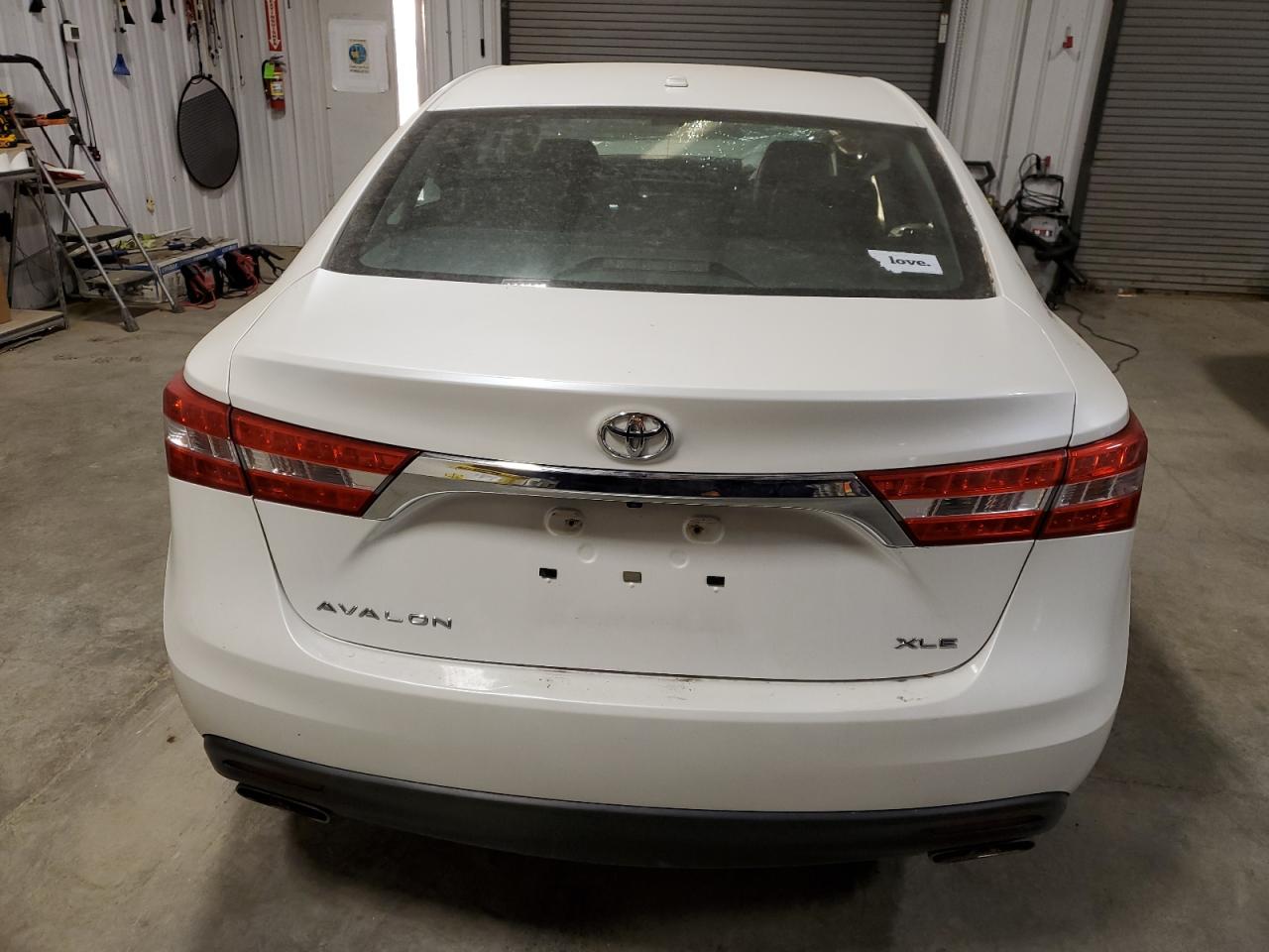 Photo 5 VIN: 4T1BK1EB4FU158177 - TOYOTA AVALON 