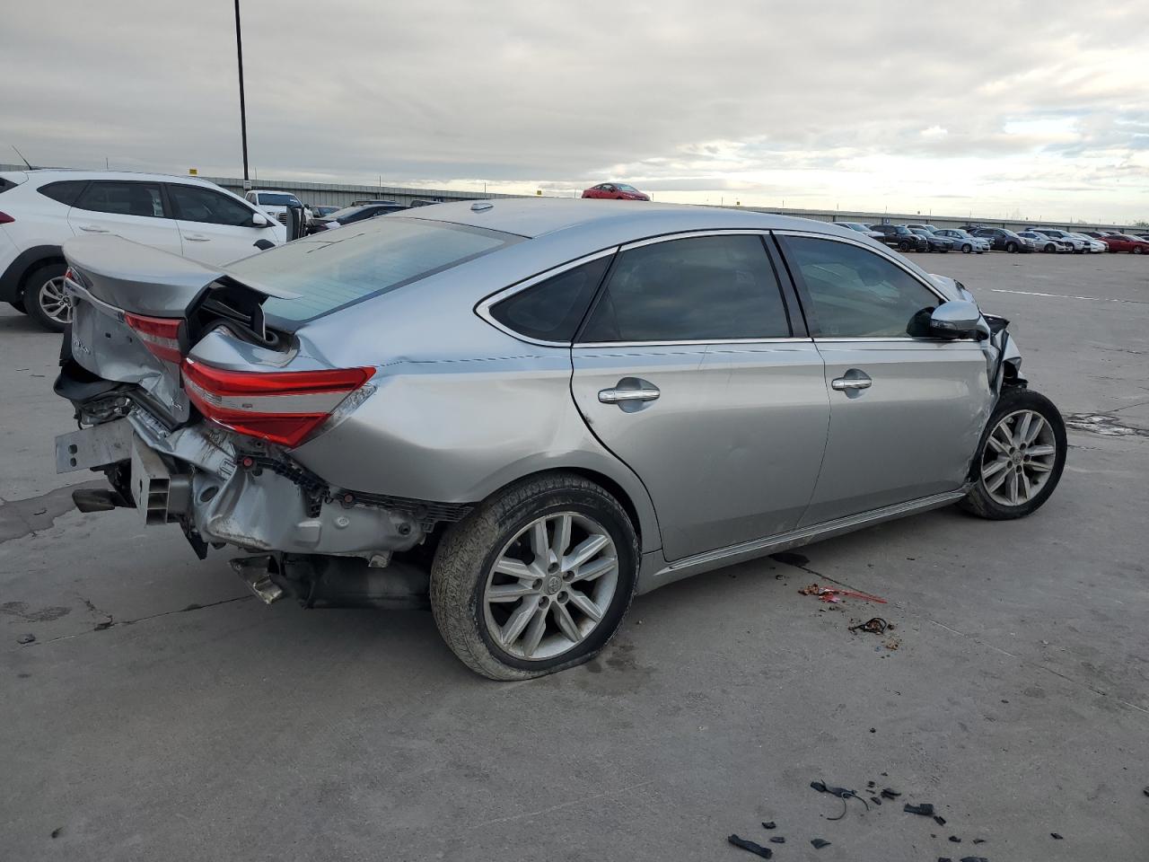 Photo 2 VIN: 4T1BK1EB4FU186464 - TOYOTA AVALON 