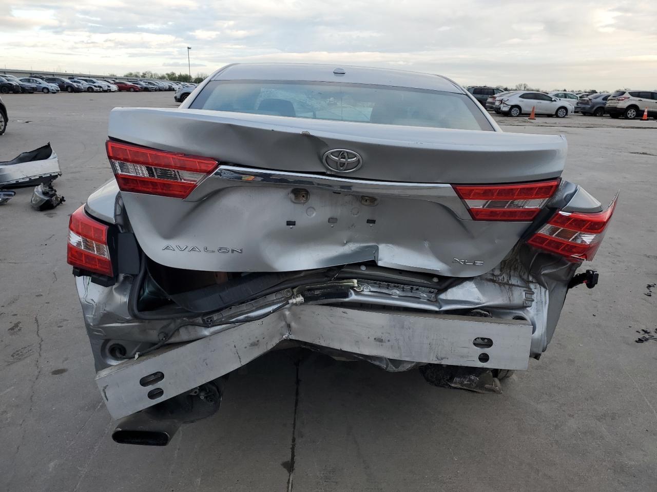 Photo 5 VIN: 4T1BK1EB4FU186464 - TOYOTA AVALON 