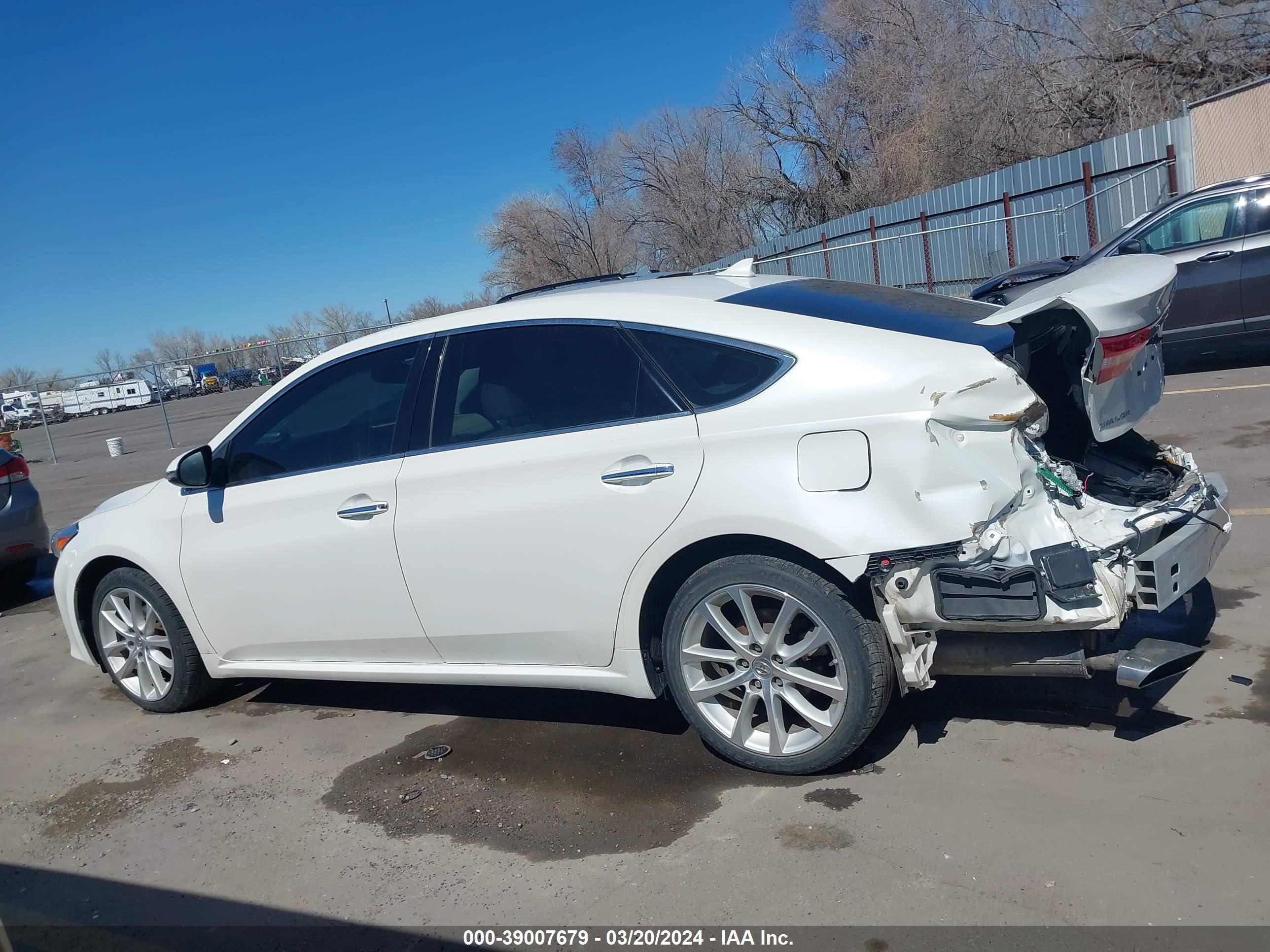 Photo 13 VIN: 4T1BK1EB5EU094813 - TOYOTA AVALON 