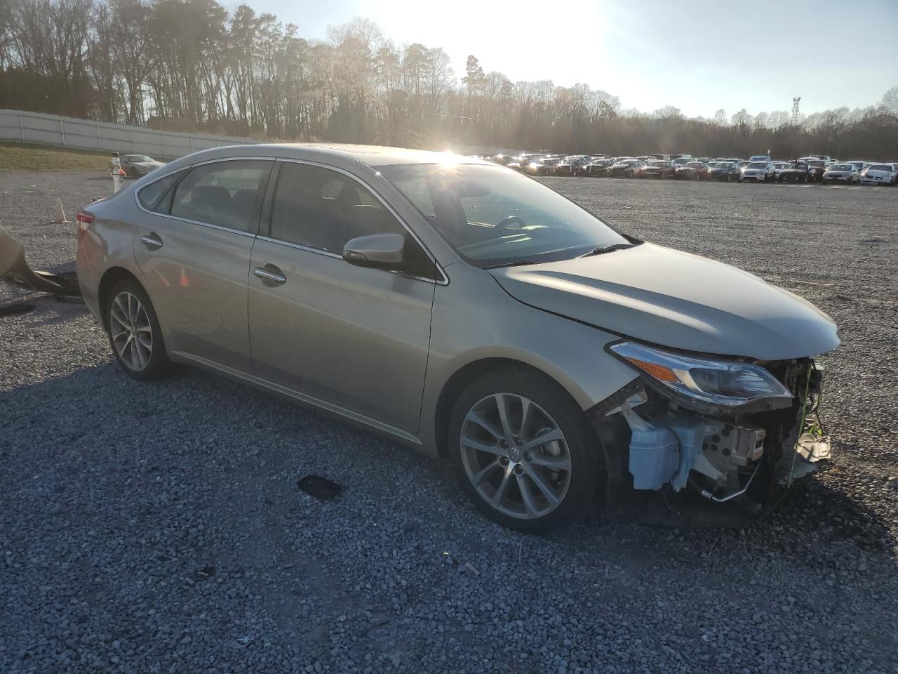 Photo 3 VIN: 4T1BK1EB5EU136638 - TOYOTA AVALON 