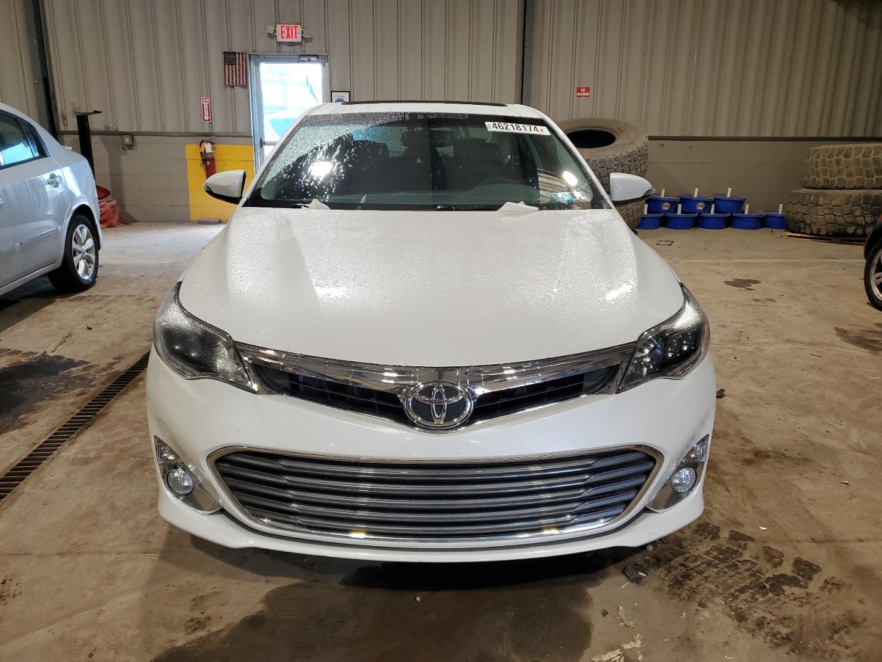 Photo 4 VIN: 4T1BK1EB5FU155188 - TOYOTA AVALON 