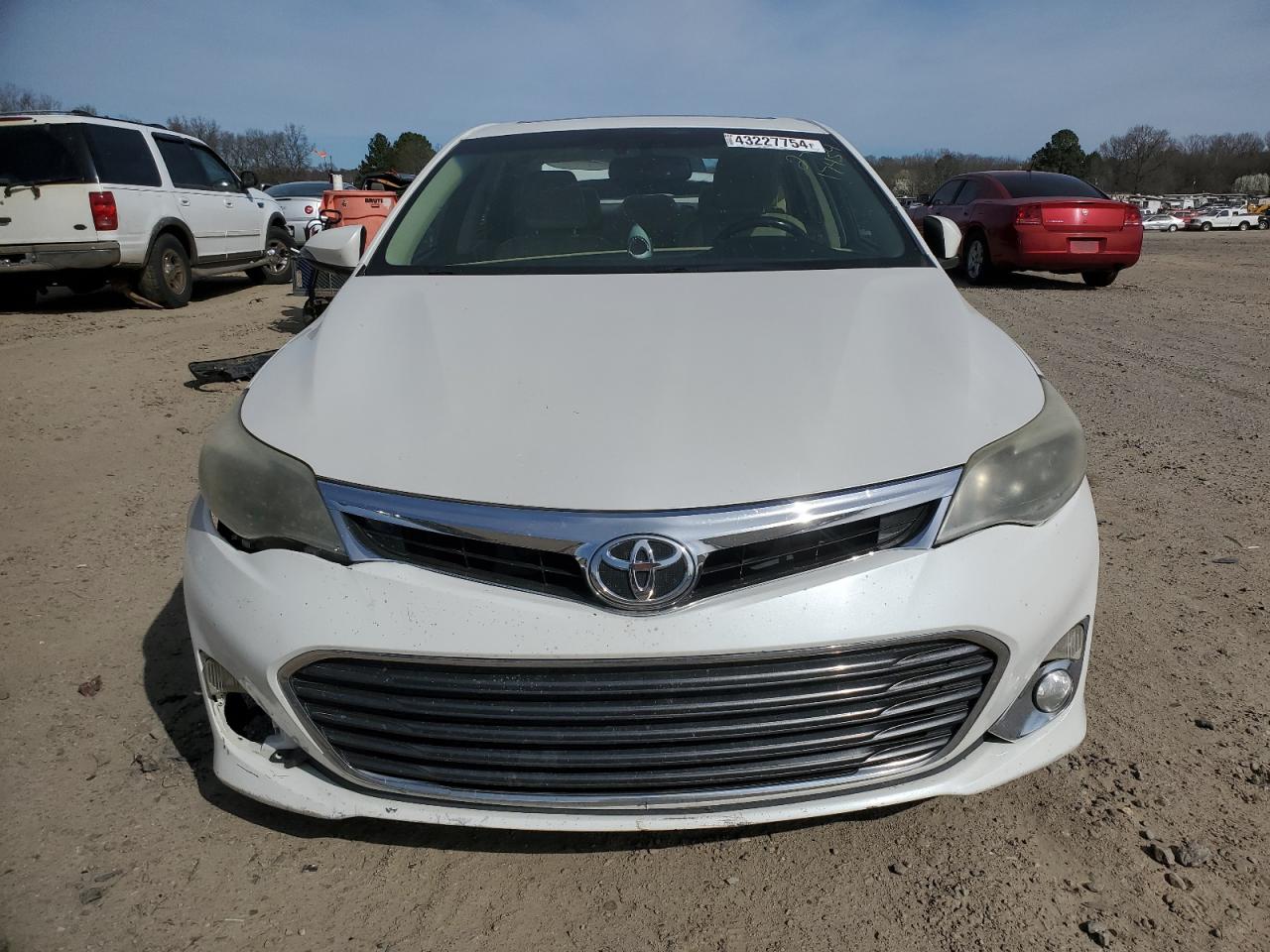 Photo 4 VIN: 4T1BK1EB6DU014093 - TOYOTA AVALON 