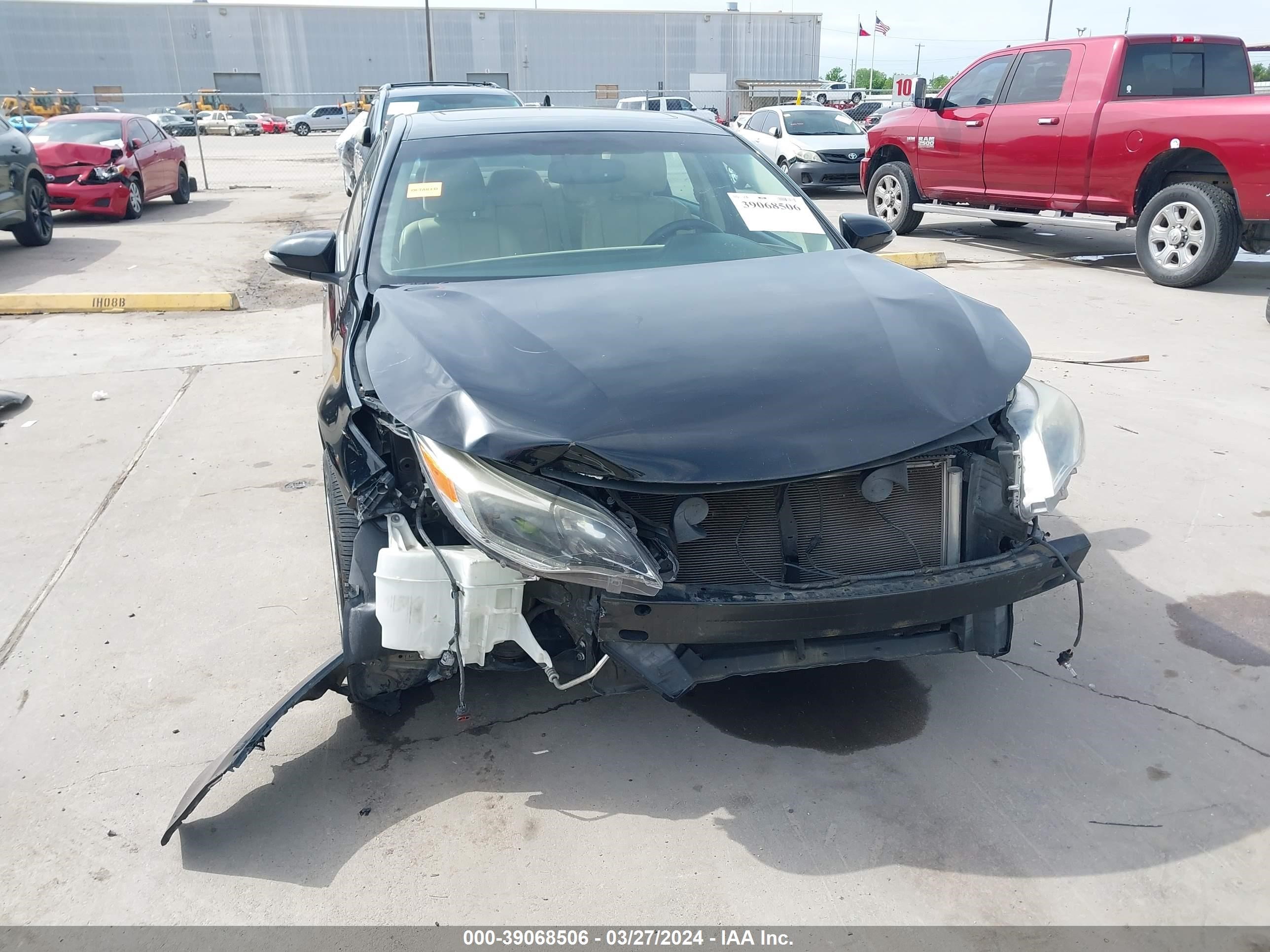 Photo 11 VIN: 4T1BK1EB6DU028589 - TOYOTA AVALON 