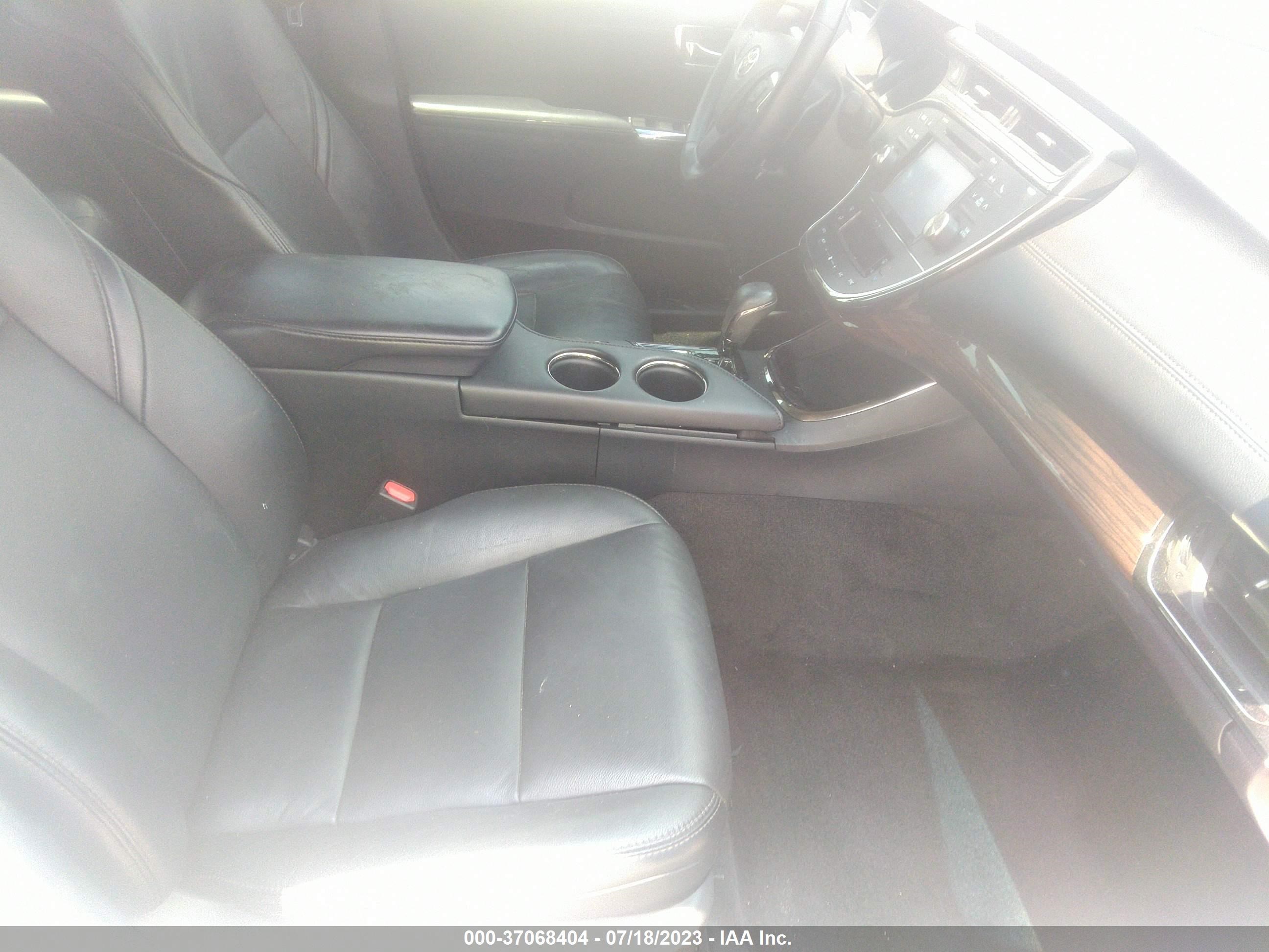 Photo 4 VIN: 4T1BK1EB6FU168676 - TOYOTA AVALON 