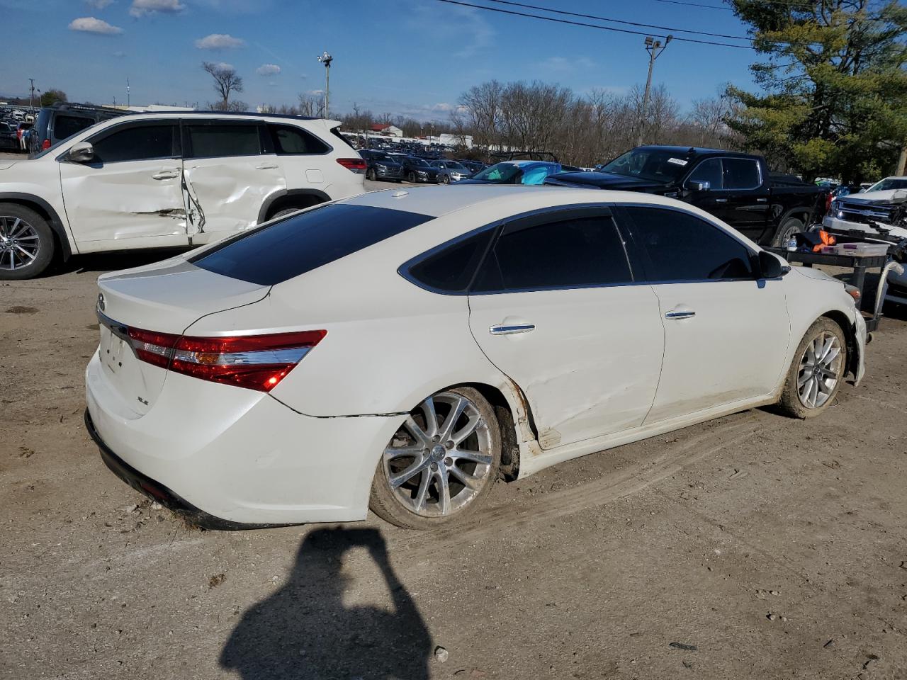 Photo 2 VIN: 4T1BK1EB7DU042436 - TOYOTA AVALON 