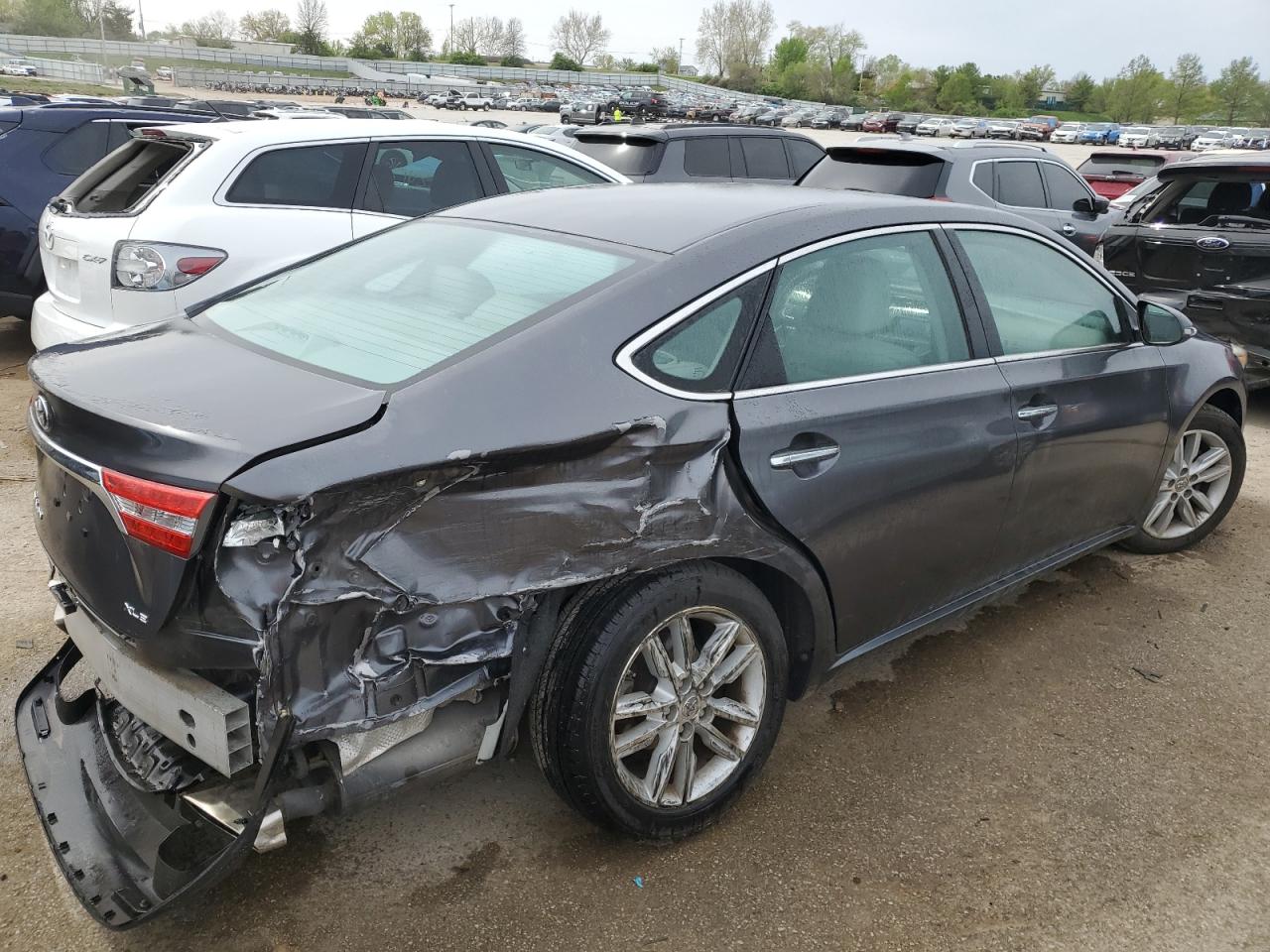 Photo 2 VIN: 4T1BK1EB7DU069121 - TOYOTA AVALON 