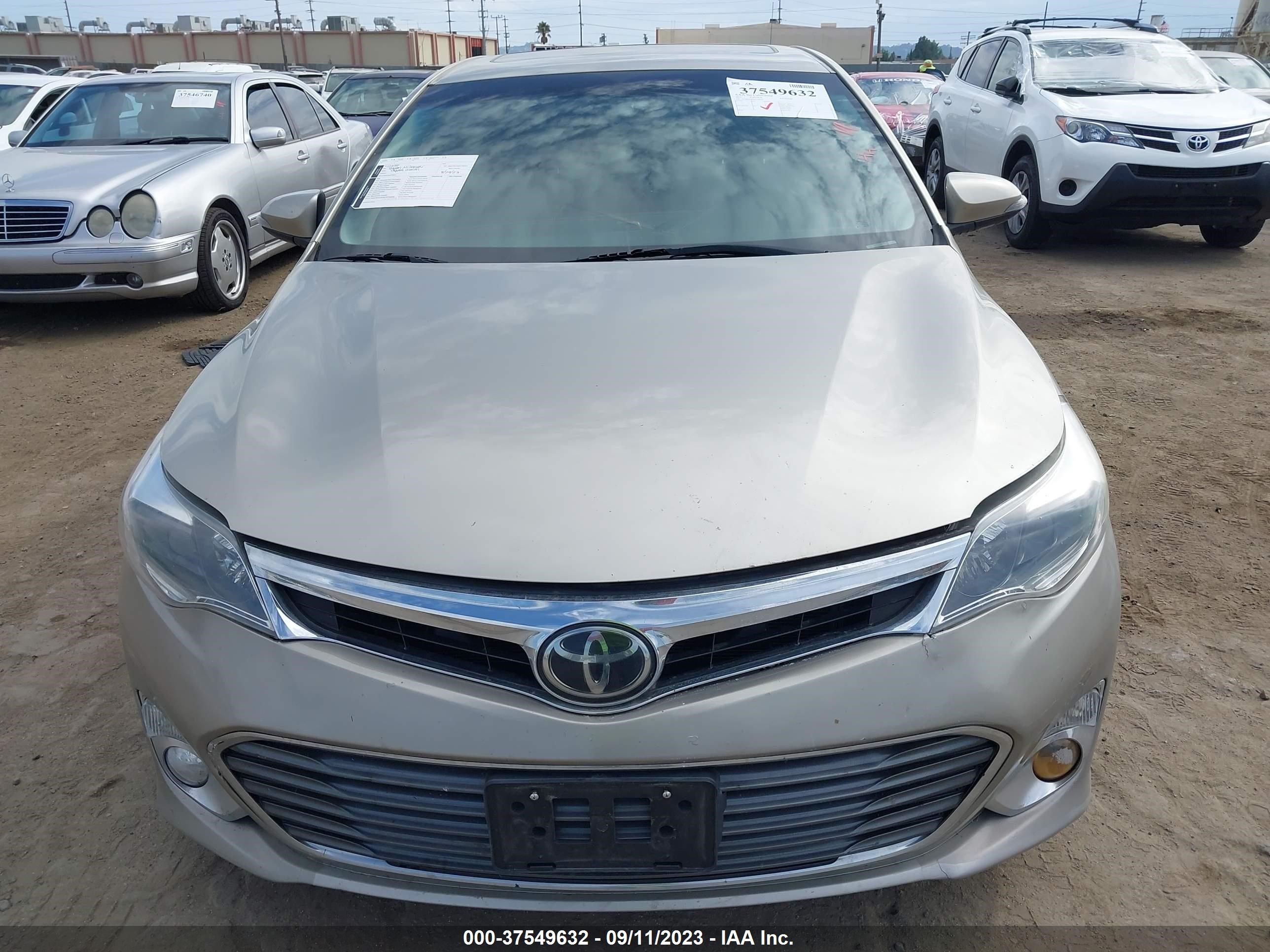 Photo 11 VIN: 4T1BK1EB7FU158934 - TOYOTA AVALON 