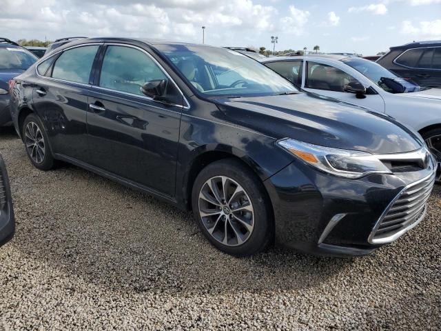 Photo 3 VIN: 4T1BK1EB7JU268214 - TOYOTA AVALON XLE 