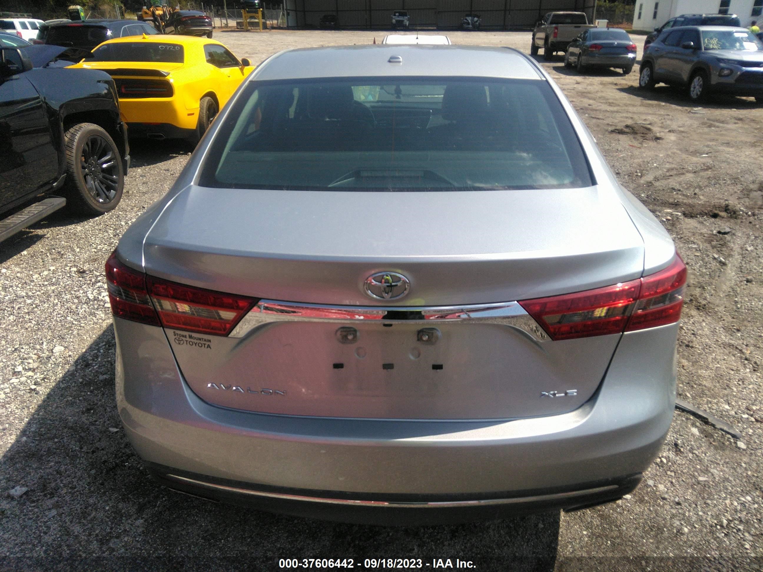 Photo 16 VIN: 4T1BK1EB7JU280105 - TOYOTA AVALON 