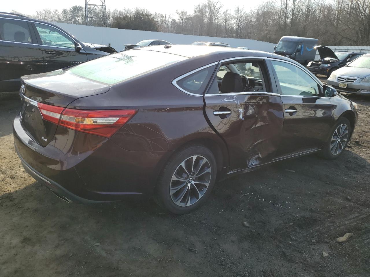 Photo 2 VIN: 4T1BK1EB7JU280931 - TOYOTA AVALON 