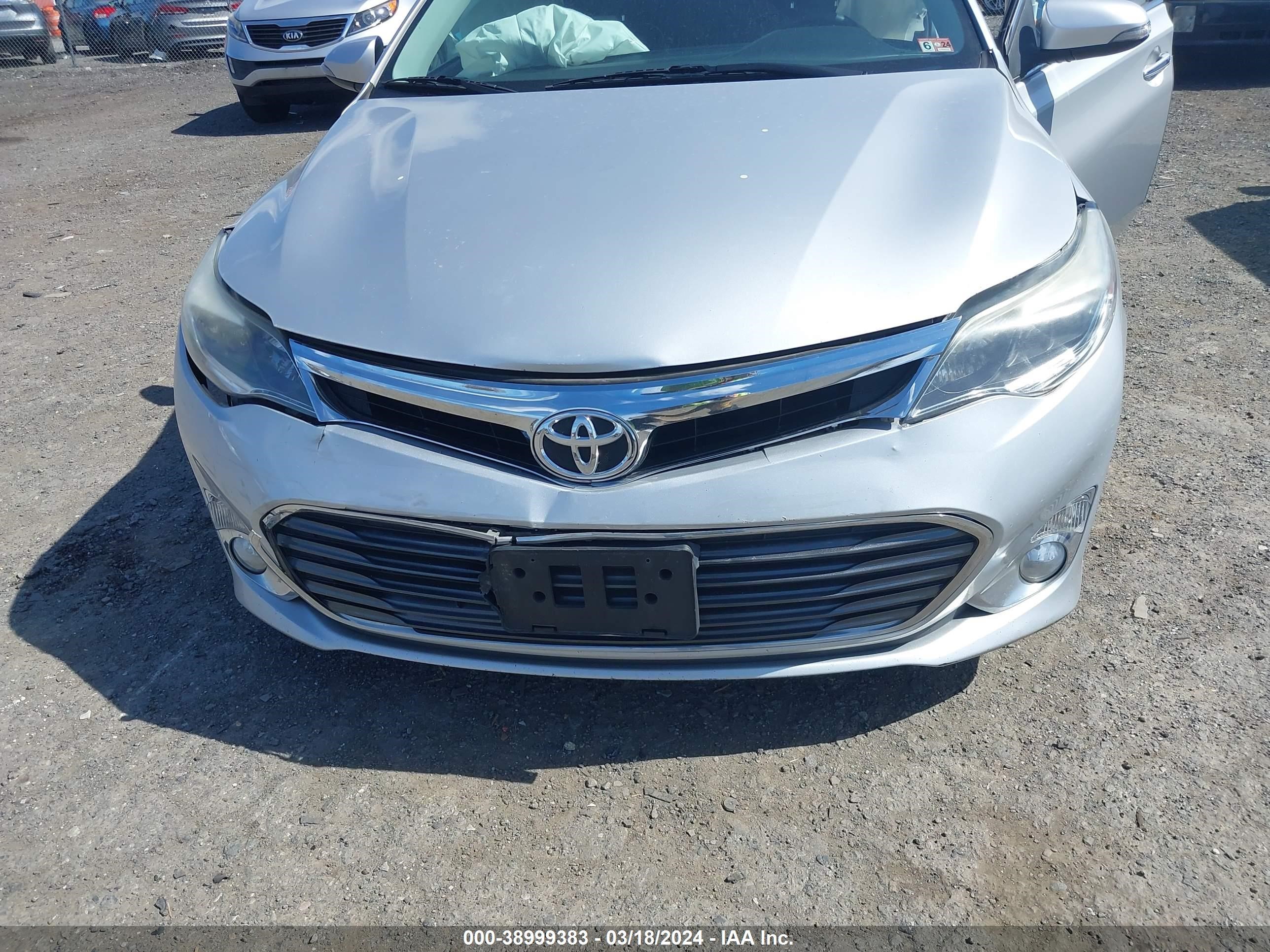 Photo 5 VIN: 4T1BK1EB8EU110888 - TOYOTA AVALON 