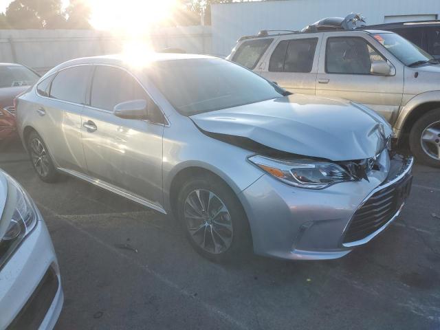 Photo 3 VIN: 4T1BK1EB8GU228121 - TOYOTA AVALON XLE 