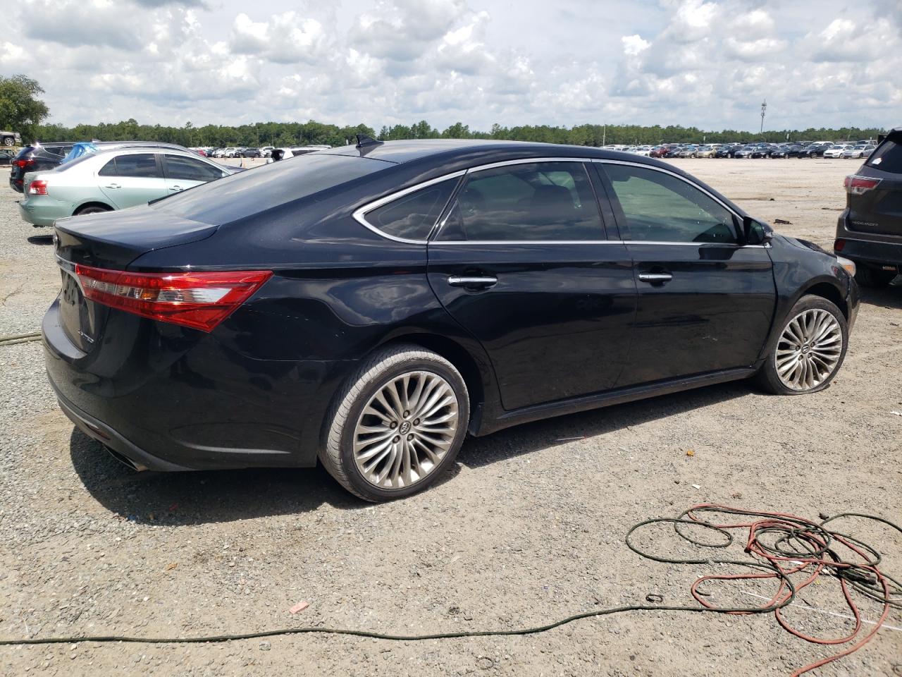 Photo 2 VIN: 4T1BK1EB8JU283014 - TOYOTA AVALON 