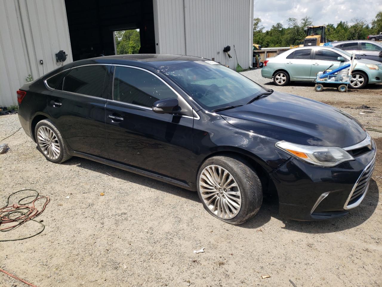 Photo 3 VIN: 4T1BK1EB8JU283014 - TOYOTA AVALON 