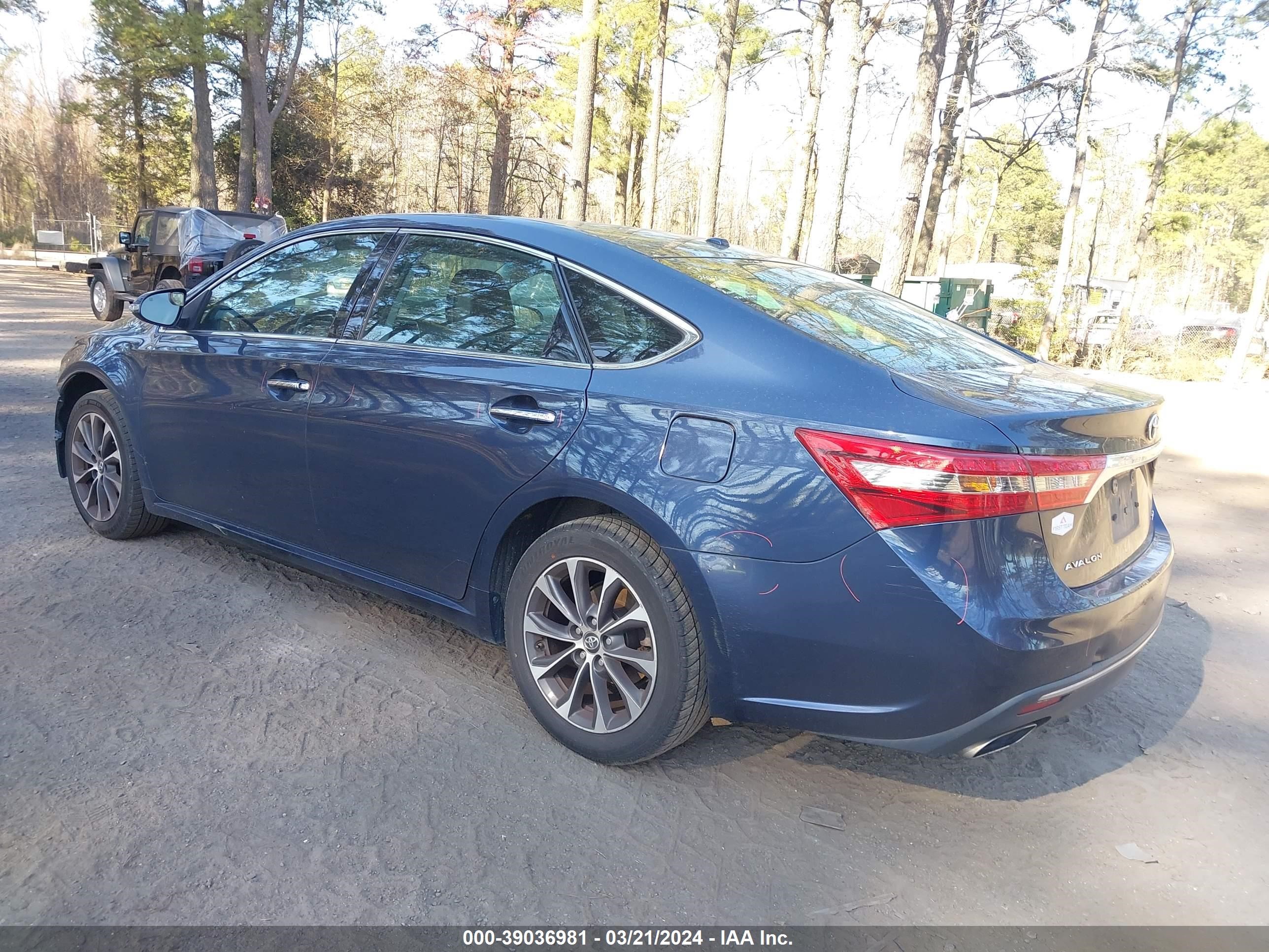 Photo 2 VIN: 4T1BK1EB8JU283627 - TOYOTA AVALON 