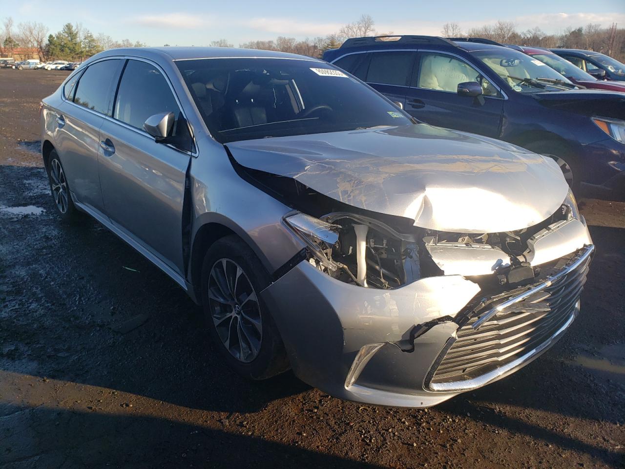 Photo 3 VIN: 4T1BK1EB8JU283837 - TOYOTA AVALON 