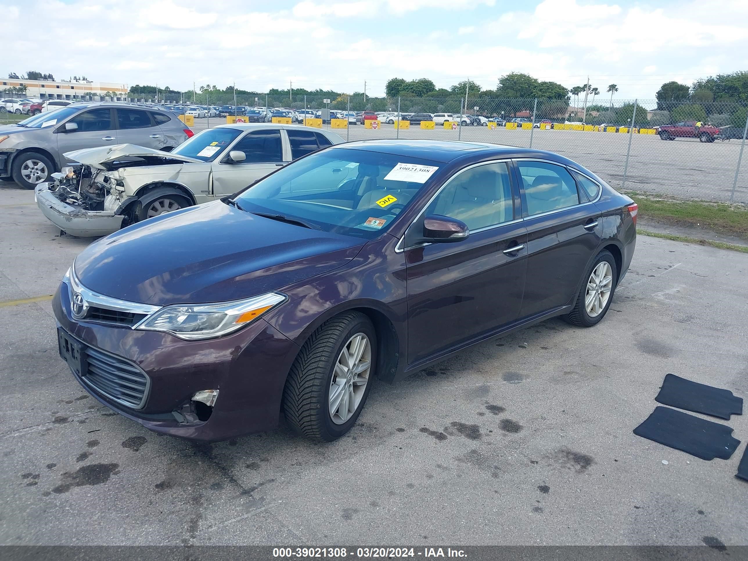 Photo 1 VIN: 4T1BK1EB9FU174701 - TOYOTA AVALON 