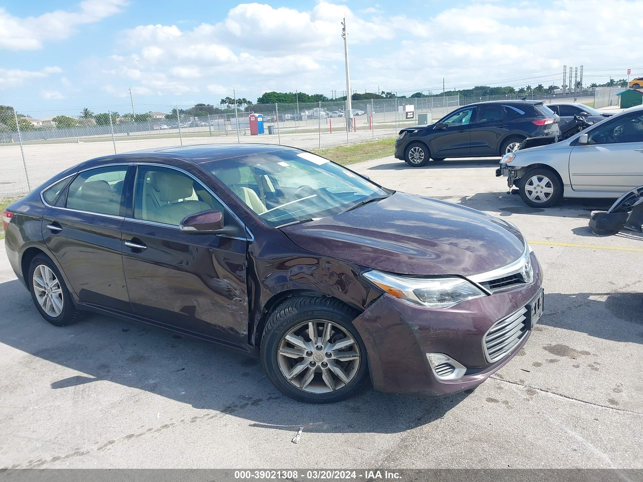 Photo 5 VIN: 4T1BK1EB9FU174701 - TOYOTA AVALON 