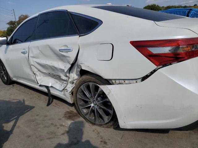 Photo 8 VIN: 4T1BK1EB9JU272555 - TOYOTA AVALON XLE 