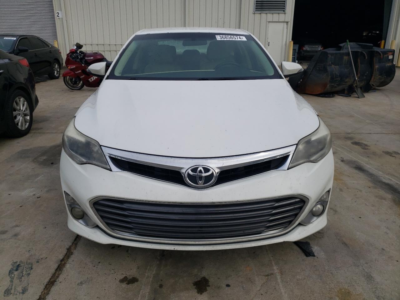 Photo 4 VIN: 4T1BK1EBXEU123836 - TOYOTA AVALON 