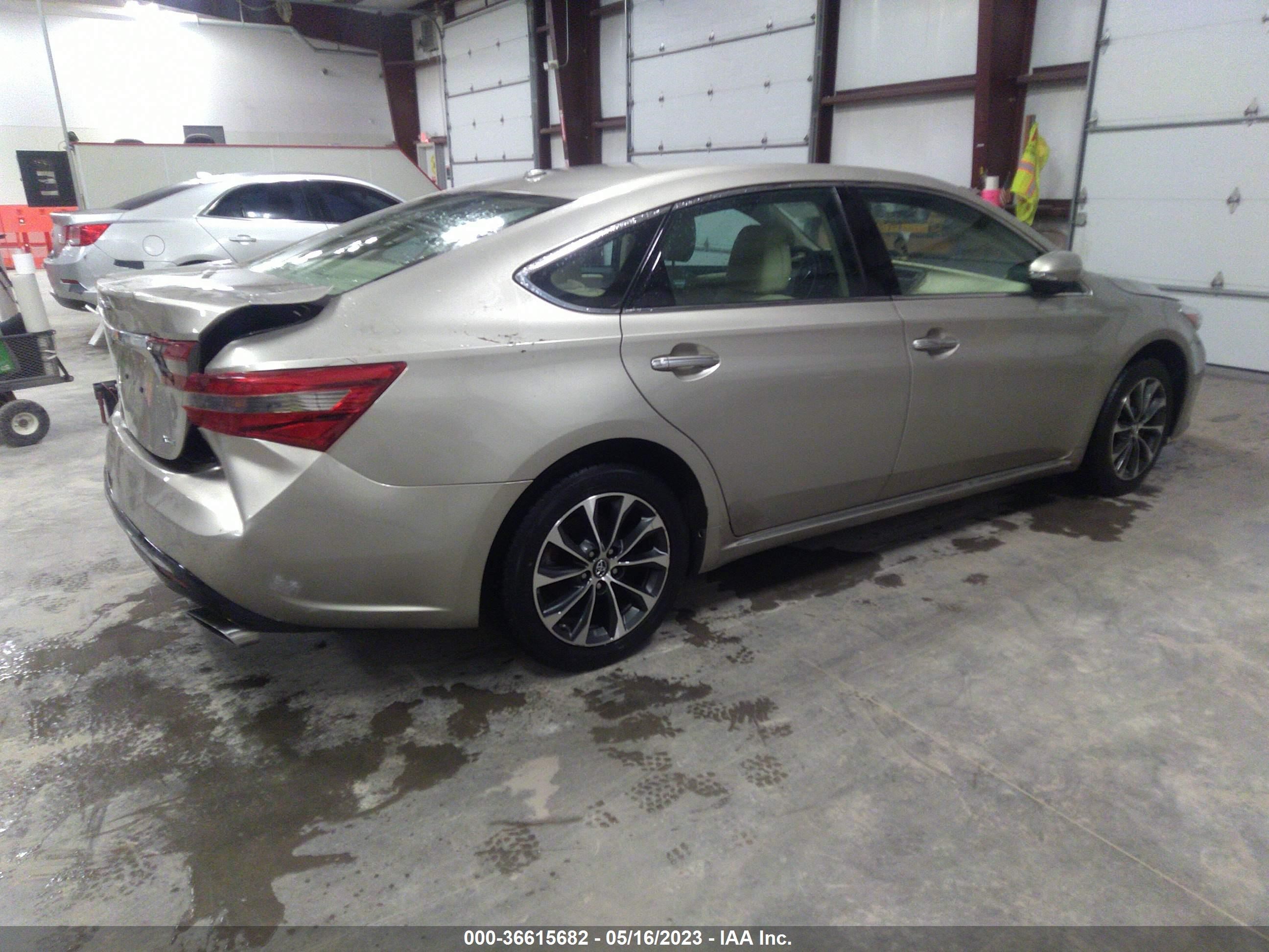 Photo 3 VIN: 4T1BK1EBXGU234177 - TOYOTA AVALON 