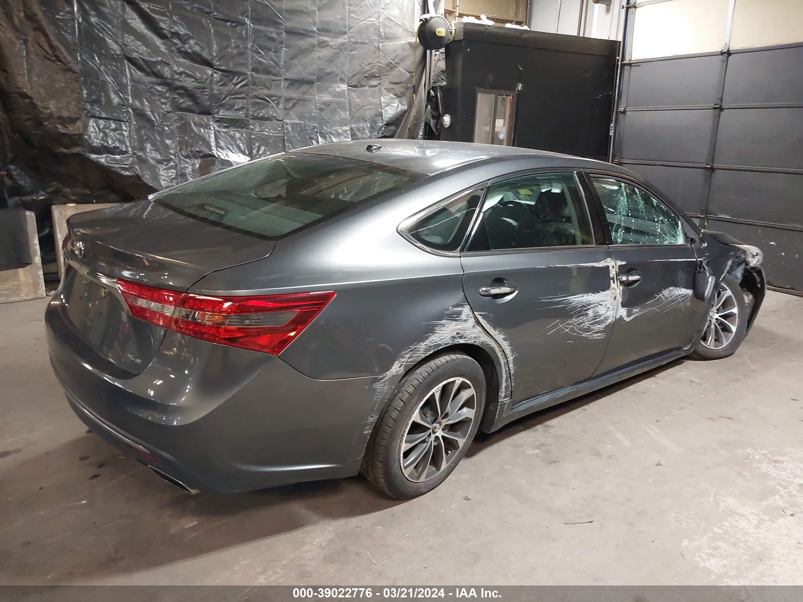 Photo 3 VIN: 4T1BK1EBXHU259324 - TOYOTA AVALON 