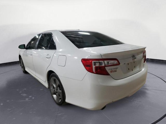 Photo 2 VIN: 4T1BK1FK0CU502534 - TOYOTA CAMRY SE 