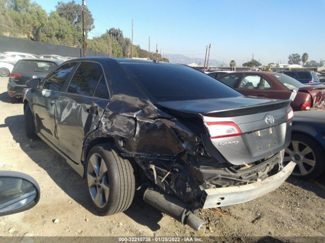 Photo 2 VIN: 4T1BK1FK0DU529010 - TOYOTA CAMRY 