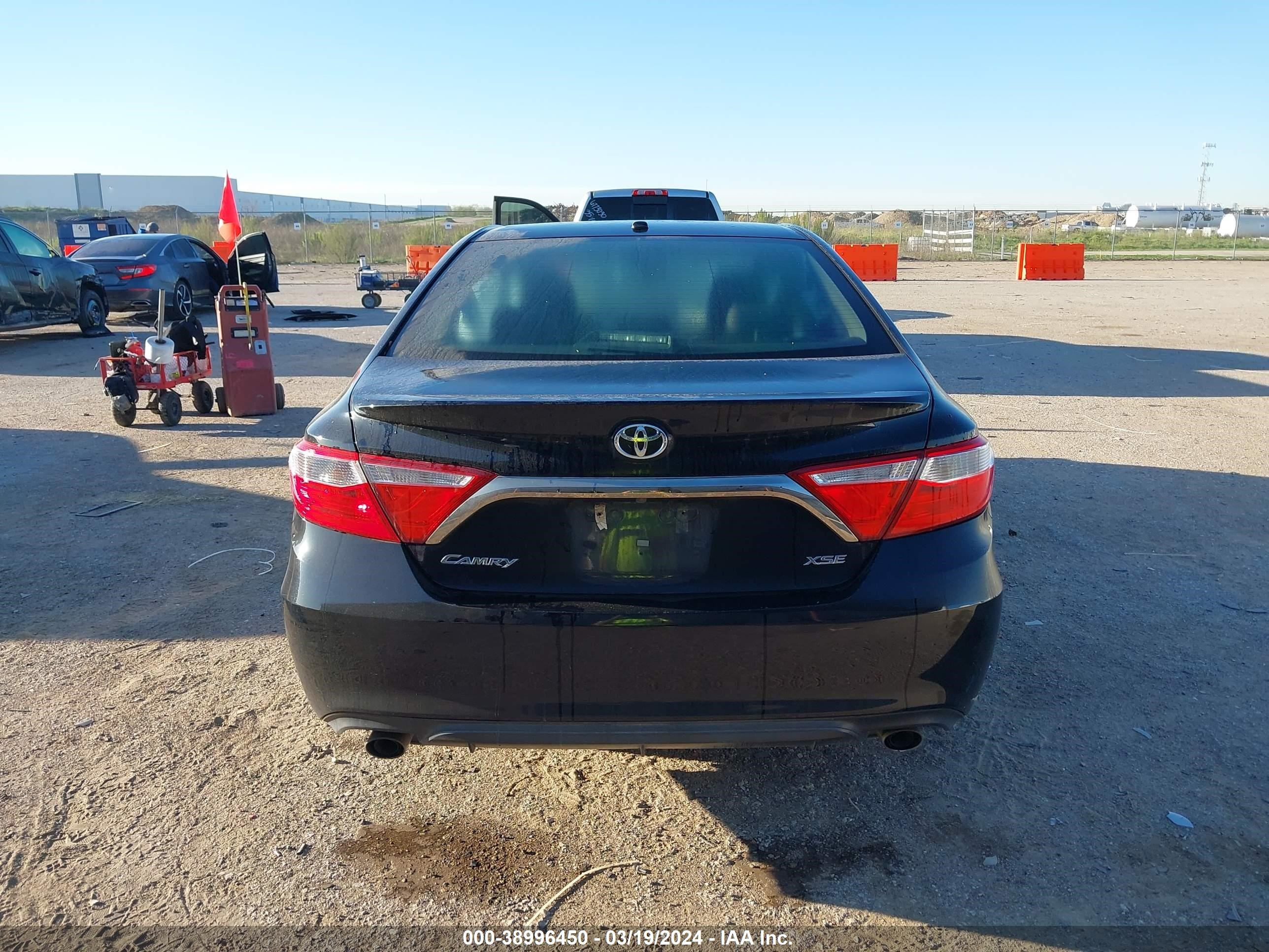 Photo 15 VIN: 4T1BK1FK0GU571519 - TOYOTA CAMRY 