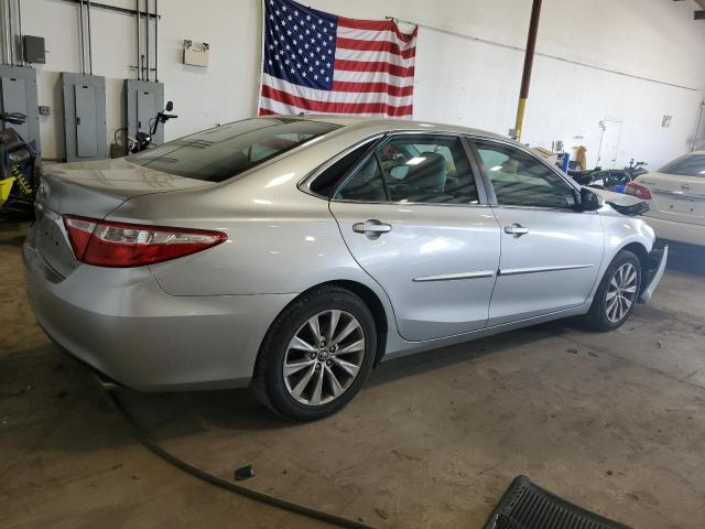 Photo 2 VIN: 4T1BK1FK0HU579668 - TOYOTA CAMRY XSE 