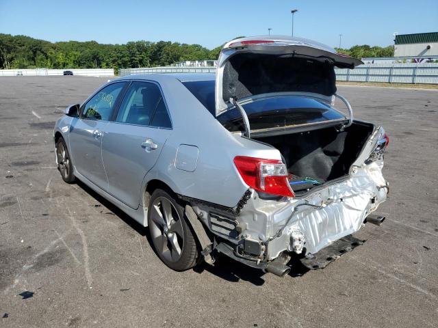 Photo 2 VIN: 4T1BK1FK1DU532742 - TOYOTA CAMRY SE 