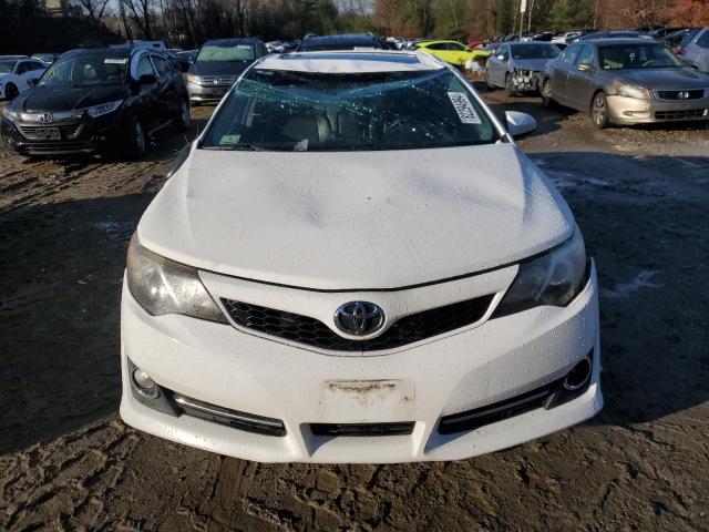 Photo 4 VIN: 4T1BK1FK1DU535799 - TOYOTA CAMRY SE 