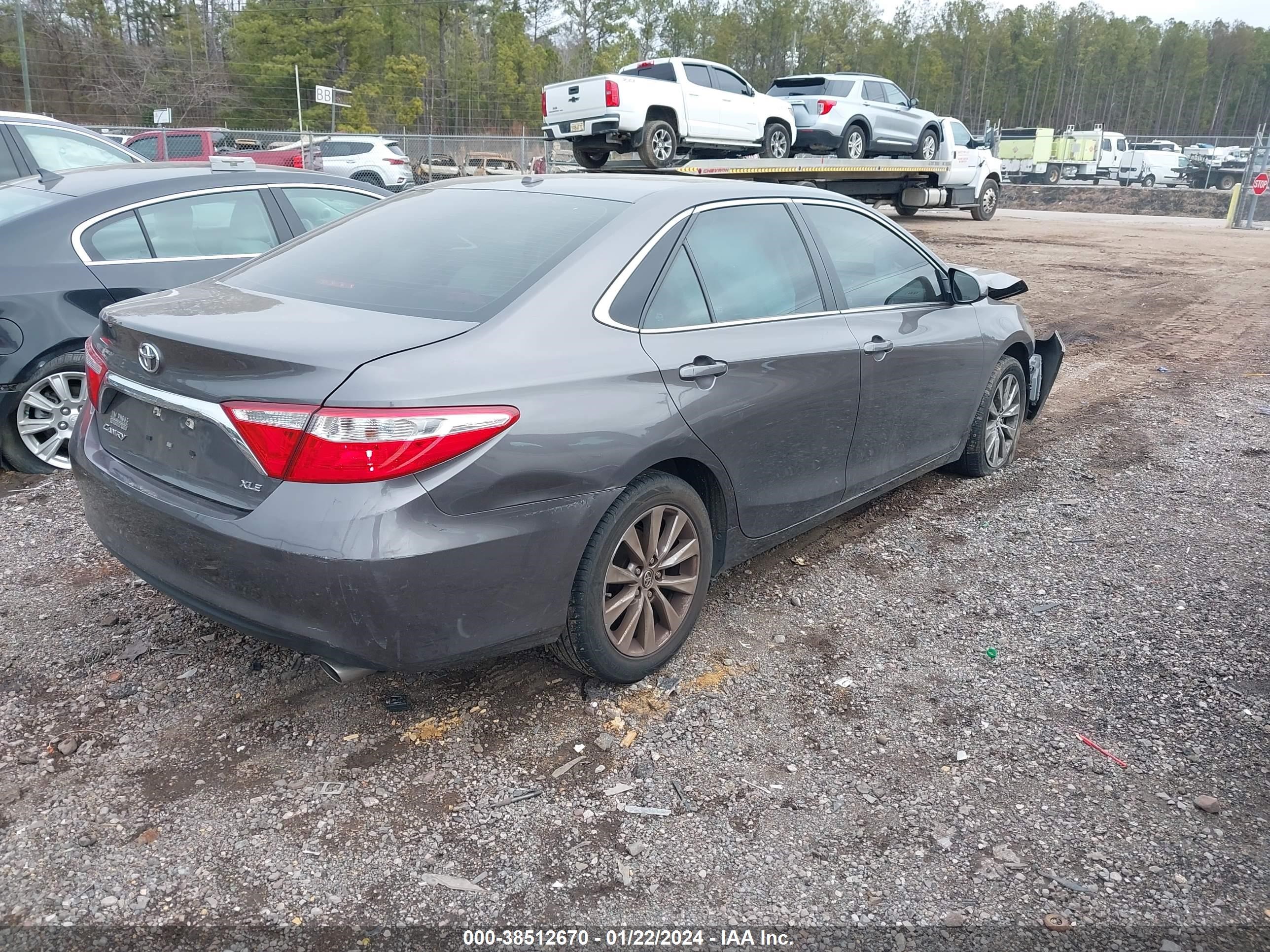 Photo 3 VIN: 4T1BK1FK1FU027805 - TOYOTA CAMRY 