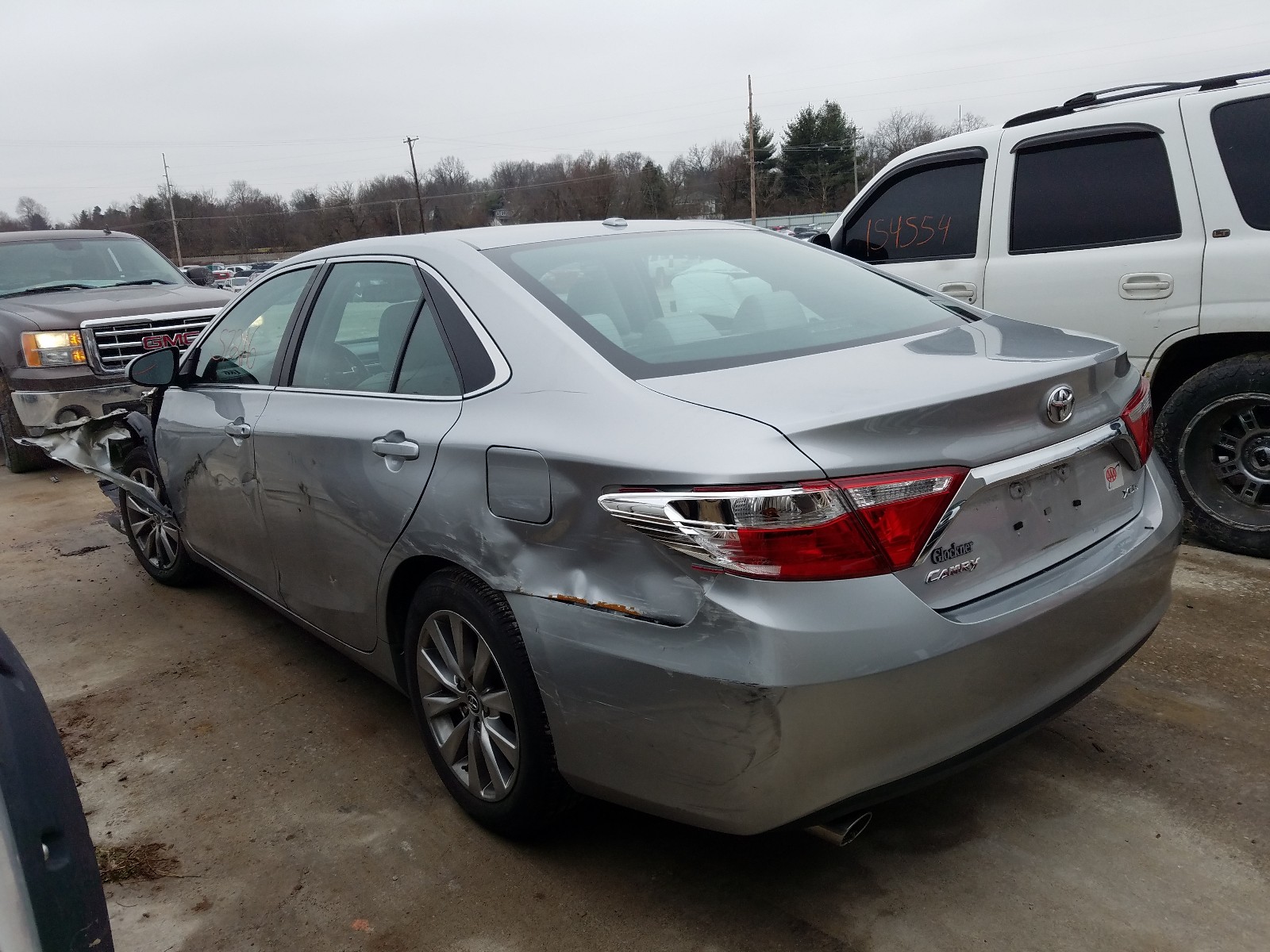 Photo 2 VIN: 4T1BK1FK1GU570671 - TOYOTA CAMRY XSE 