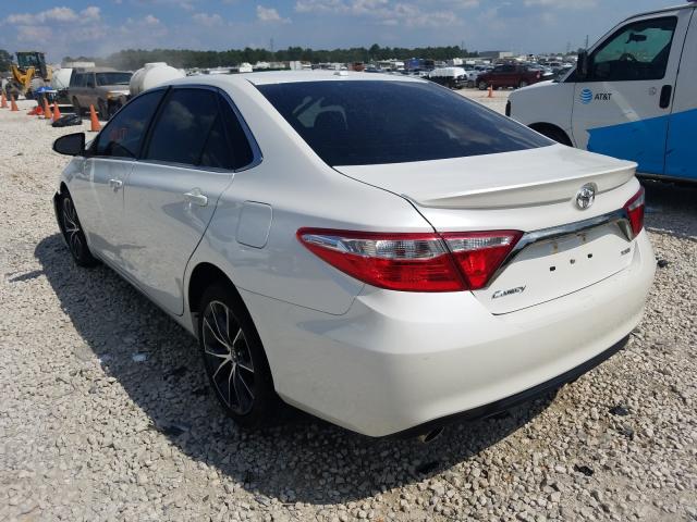 Photo 2 VIN: 4T1BK1FK2HU581342 - TOYOTA CAMRY XSE 