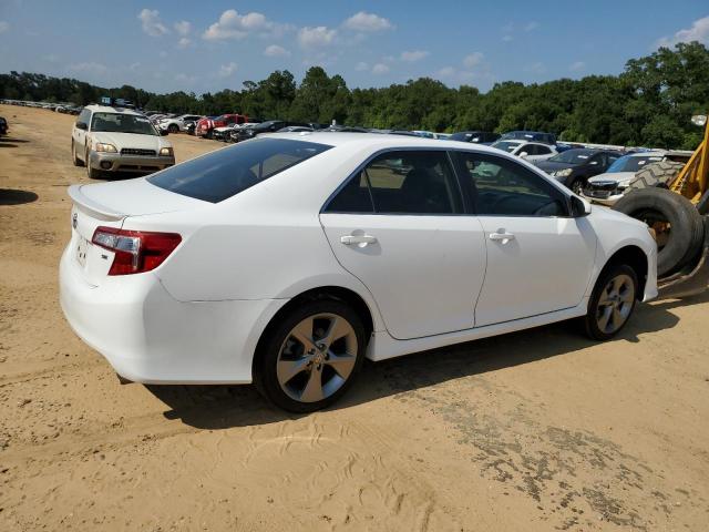 Photo 2 VIN: 4T1BK1FK3CU502950 - TOYOTA CAMRY SE 