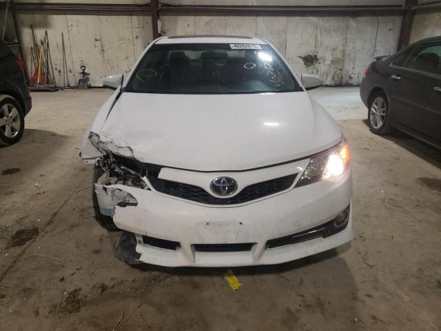 Photo 4 VIN: 4T1BK1FK3CU514886 - TOYOTA CAMRY SE 