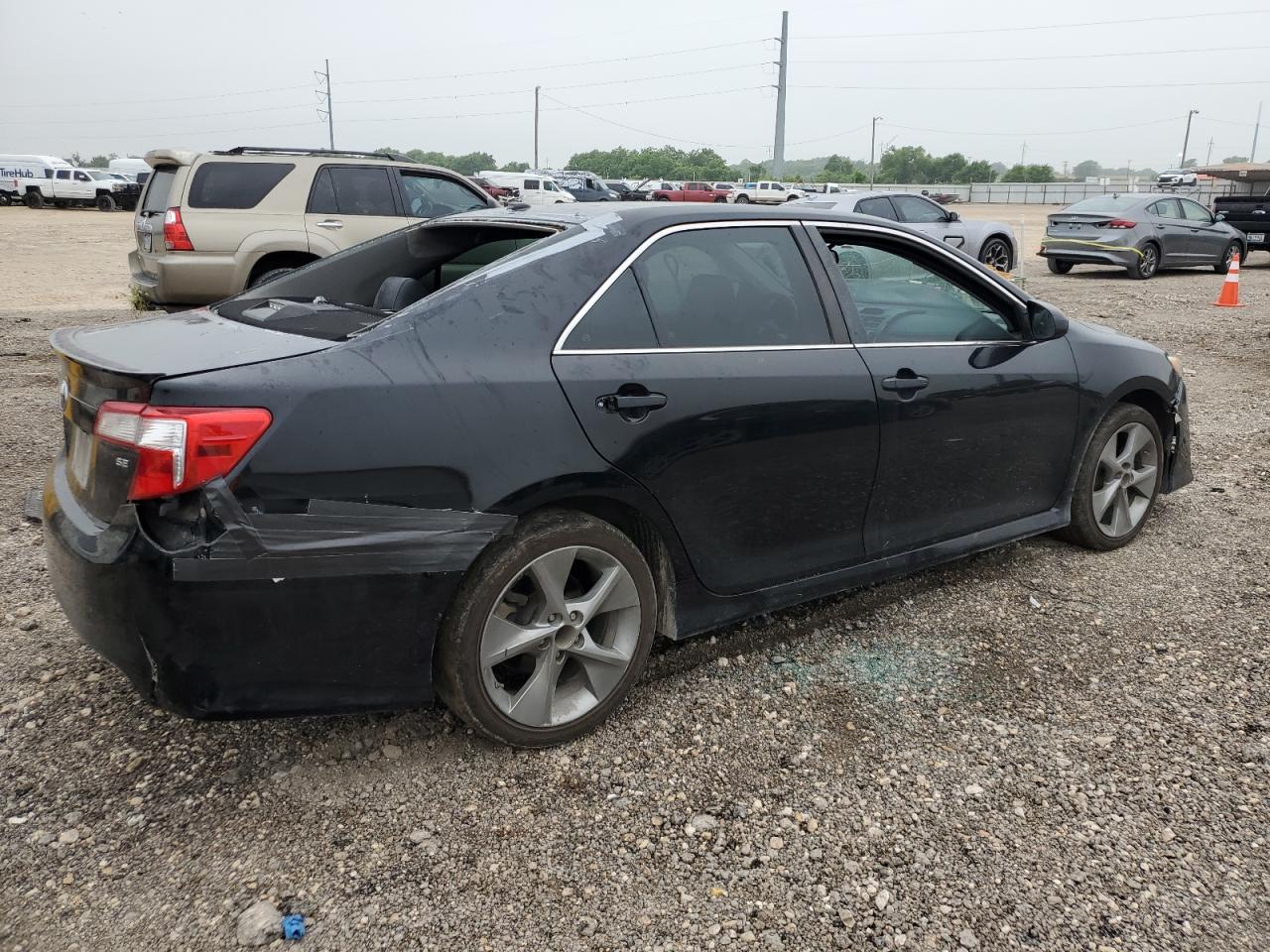 Photo 2 VIN: 4T1BK1FK3DU022649 - TOYOTA CAMRY 