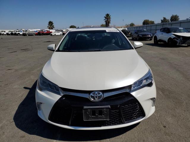 Photo 4 VIN: 4T1BK1FK3GU575533 - TOYOTA CAMRY XSE 