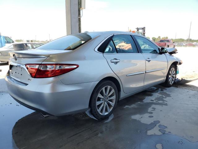 Photo 2 VIN: 4T1BK1FK3HU584850 - TOYOTA CAMRY XSE 